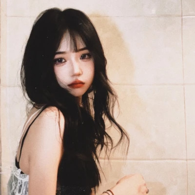 emo女生头像图片