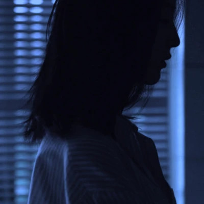 最新emo女生头像图片