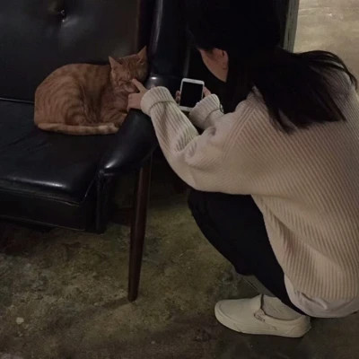 最新emo女生头像图片