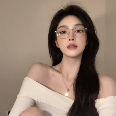女生有点emo又有点高级的头像图片