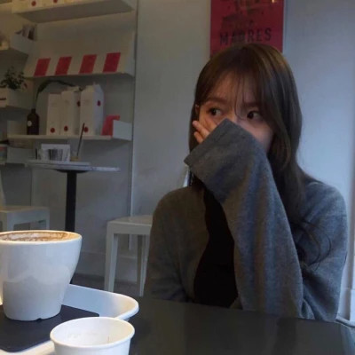 emo感满满的女生头像图片