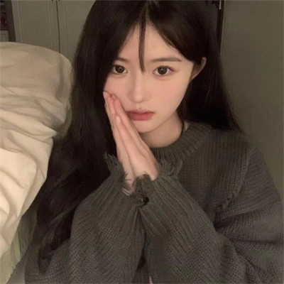emo感满满的女生头像图片