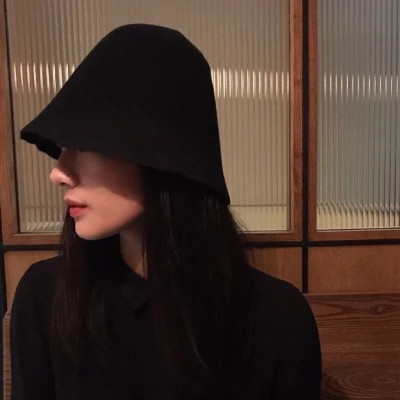 女生emo感拉满的头像图片