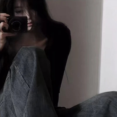 女生emo感拉满的头像图片