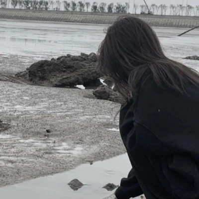 女生emo感拉满的头像图片