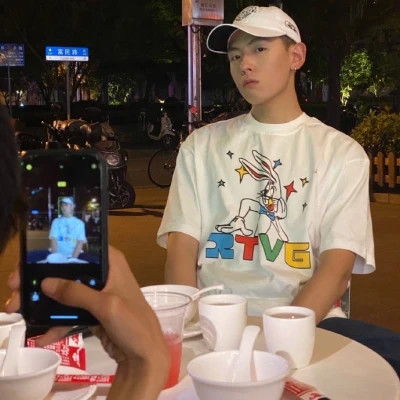 独特风格男生头像