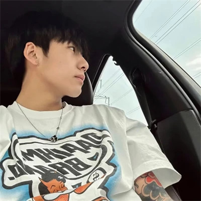 独特风格男生头像