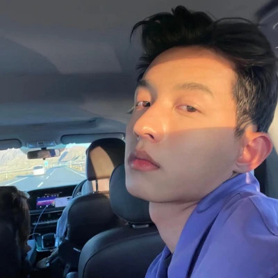 独特风格男生头像