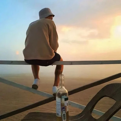 高质量男生头像图片