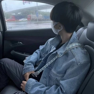 高质量男生头像图片