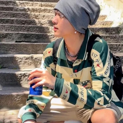 高冷帅气的男生头像图片