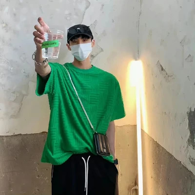高冷帅气的男生头像图片