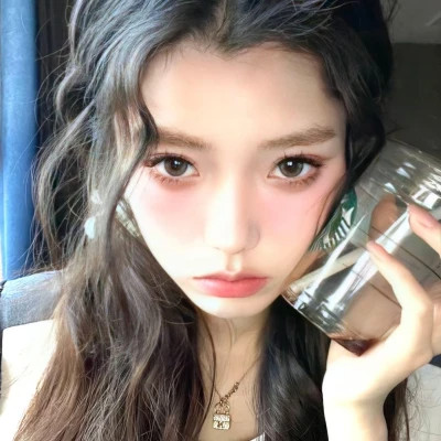 最新最热女生头像
