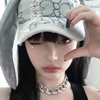 最新最热女生头像