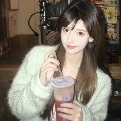 最新最热女生头像
