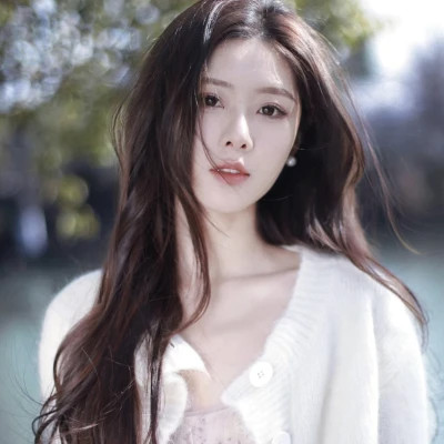 最新最热女生头像