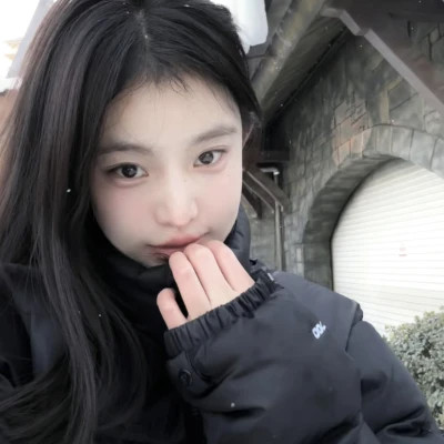 最新最热女生头像