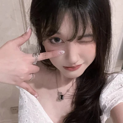 超美女生头像