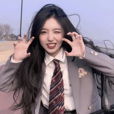 精选女生头像