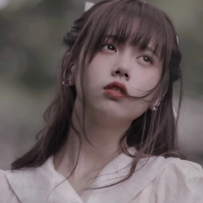 超级好看的女生头像