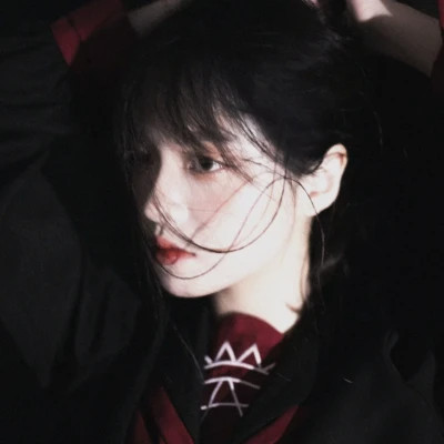 超级好看的女生头像