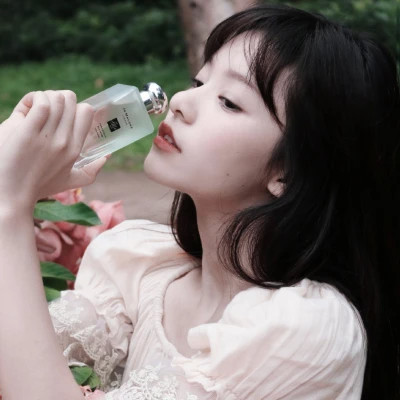 超级好看的女生头像