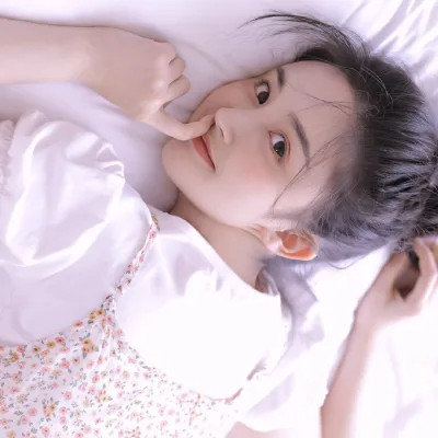 精选女生头像