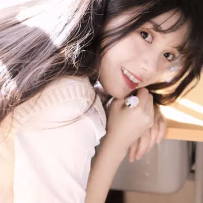 精选女生头像