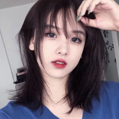 青春洋溢的少女头像