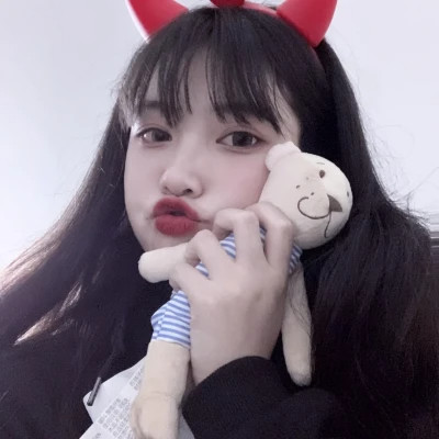 青春洋溢的少女头像