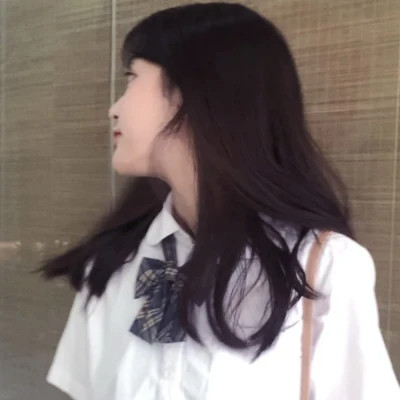 青春洋溢的少女头像