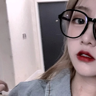 青春洋溢的少女头像