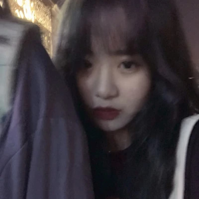 青春洋溢的少女头像