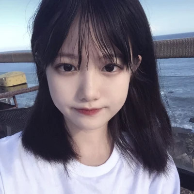 青春洋溢的少女头像