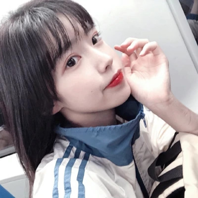 青春洋溢的少女头像