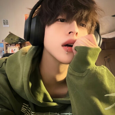 精选男生头像图片