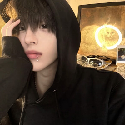 精选男生头像图片