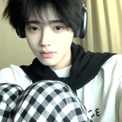 精选男生头像图片