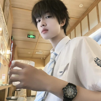 精选男生头像图片