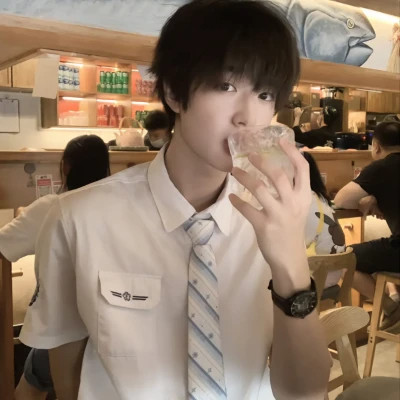 精选男生头像图片