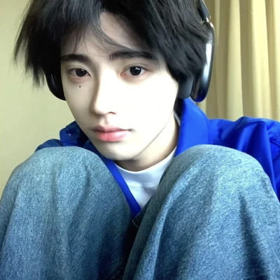 精选男生头像图片
