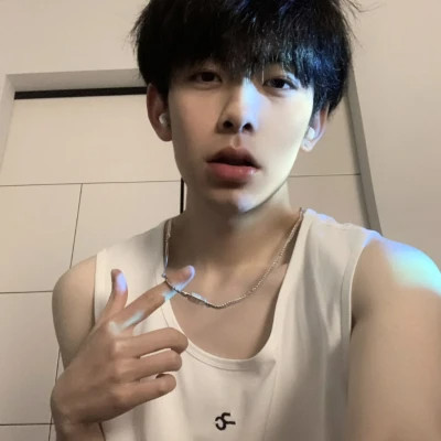 精选男生头像图片