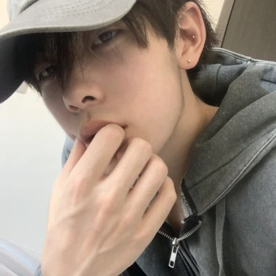 精选男生头像图片