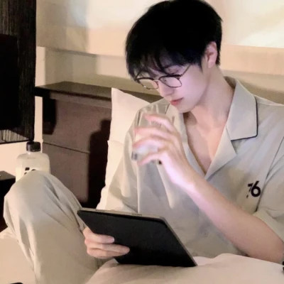 精选男生头像图片