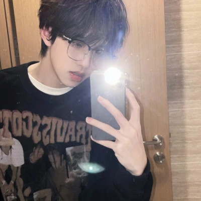 精选男生头像图片
