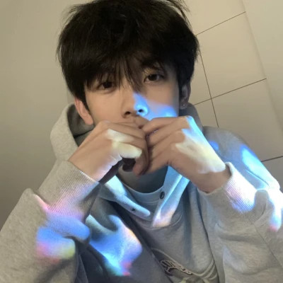 精选男生头像图片