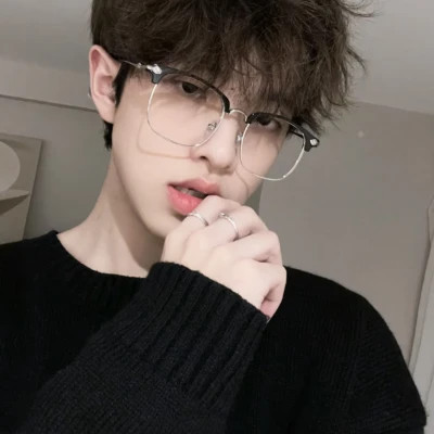 精选男生头像图片
