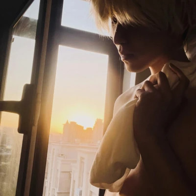 超级好看的男生头像