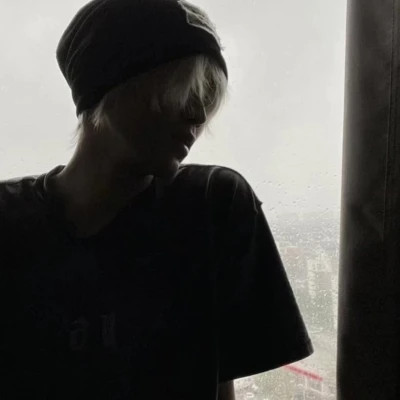 酷帅风真人男生头像图片
