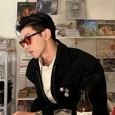 酷帅风真人男生头像图片